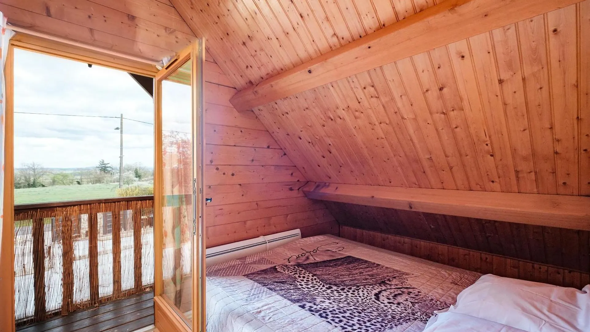 Holiday home Le Chalet Boise - Maison Avec Jardin Cloture Montoldre